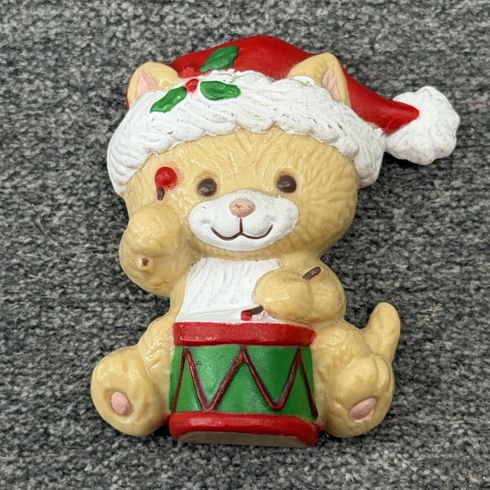 VTG Russ Berrie Christmas Cat Fridge Magnet Holiday Drum Santa Hat Hong Kong